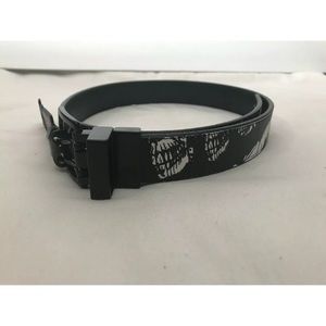 Black and White Tony Hawk Reversible Skull Belt